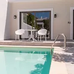 Отель Epavli Boutique 4*