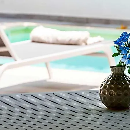 Epavli Boutique Luxury 4* ハニア