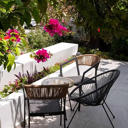 Epavli Boutique Luxury