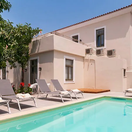ホテル Epavli Boutique Luxury 4*